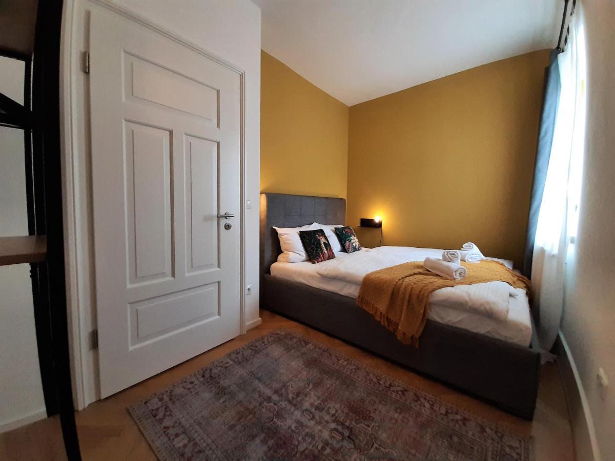 Apartment 4-6 Personen I 80Qm I Altstadt I Dachterasse I Parkplatz Straubing Bagian luar foto