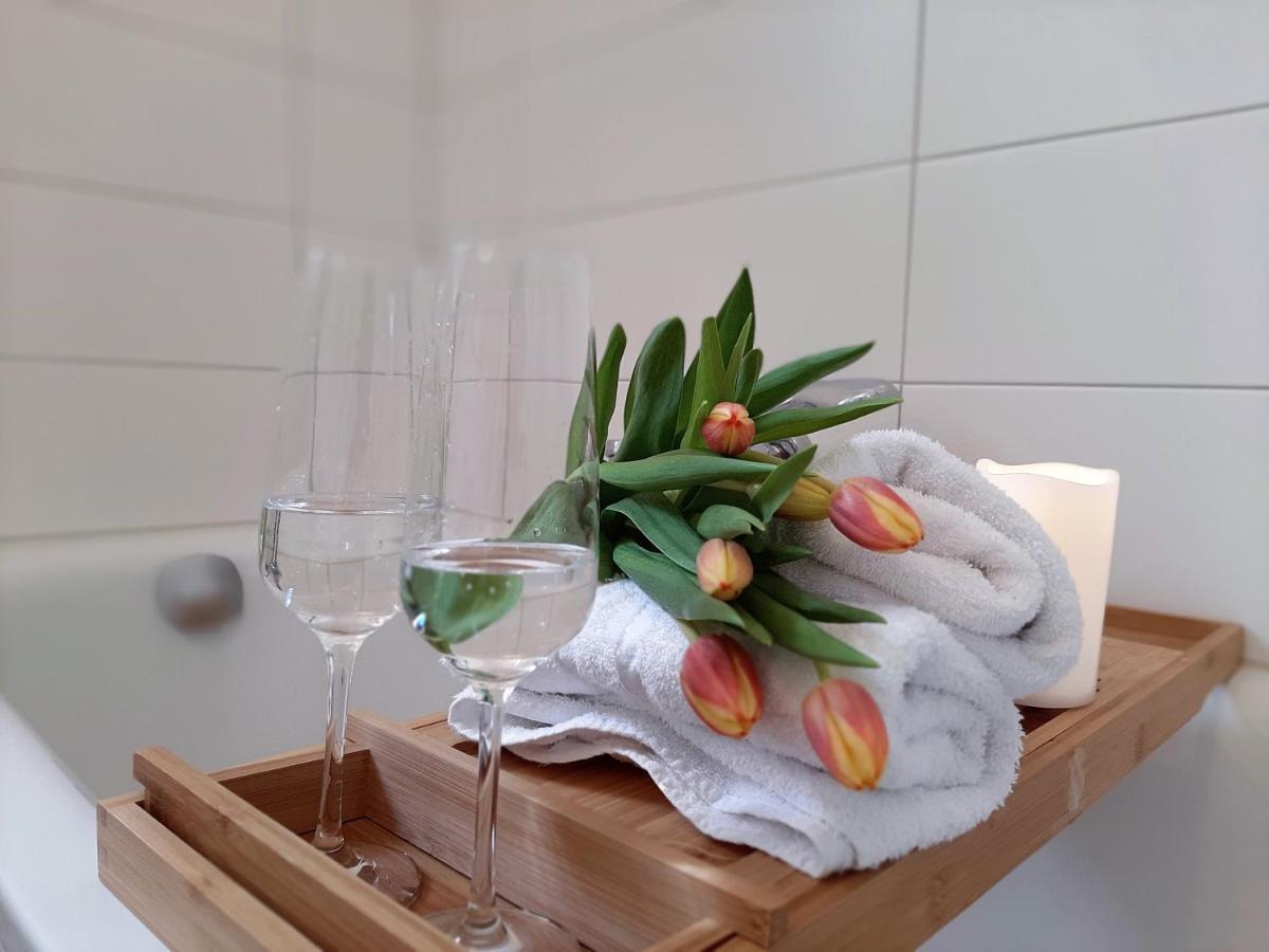 Apartment 4-6 Personen I 80Qm I Altstadt I Dachterasse I Parkplatz Straubing Bagian luar foto